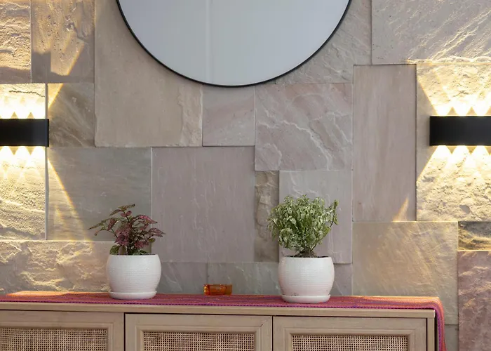 Comfort - 7 Min To Center Apartment *