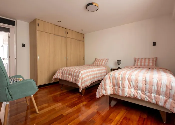 Comfort - 7 Min To Center Apartment *